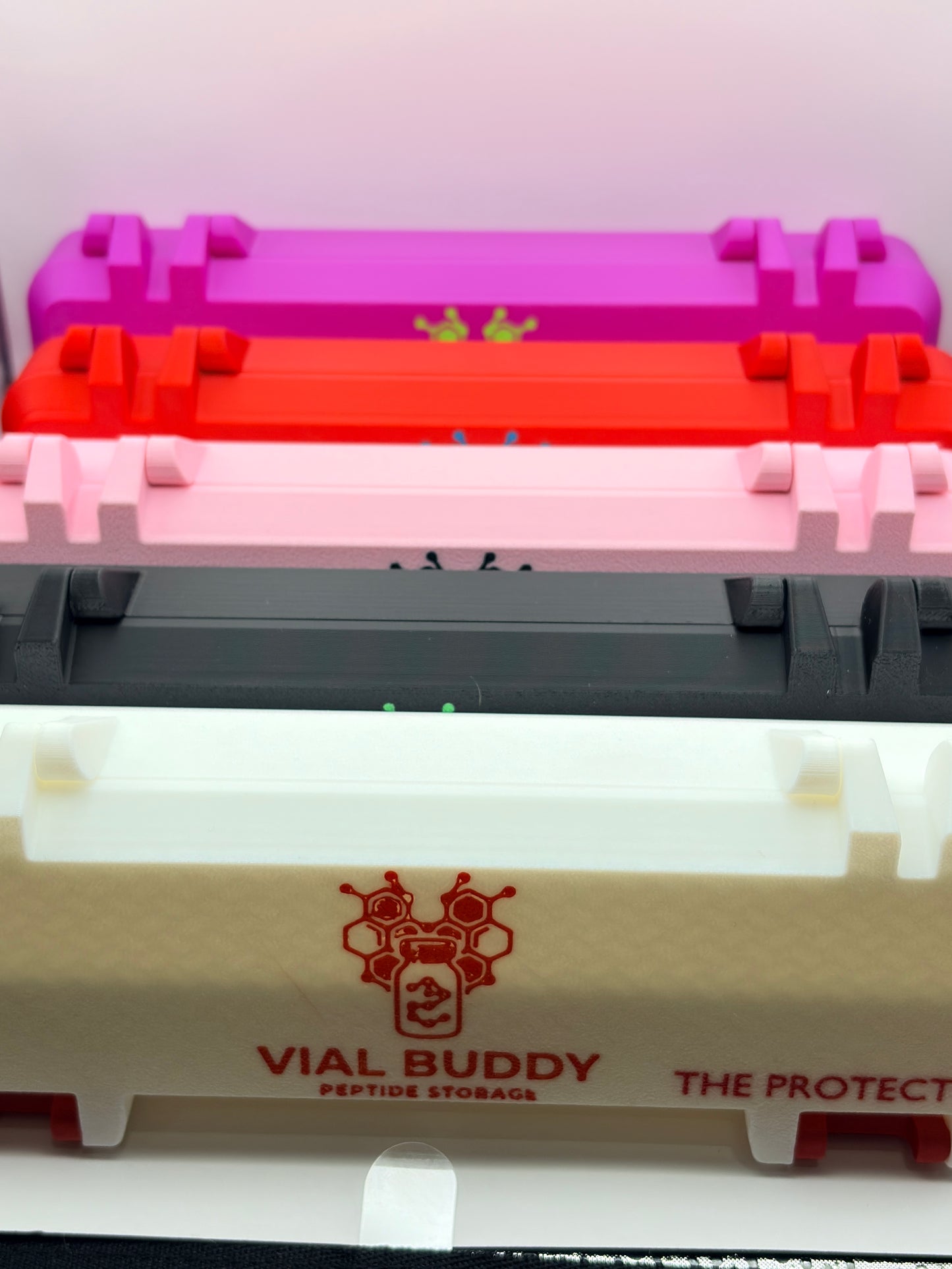 Protective syringe carrying case for insulin and peptide pens and your syringes