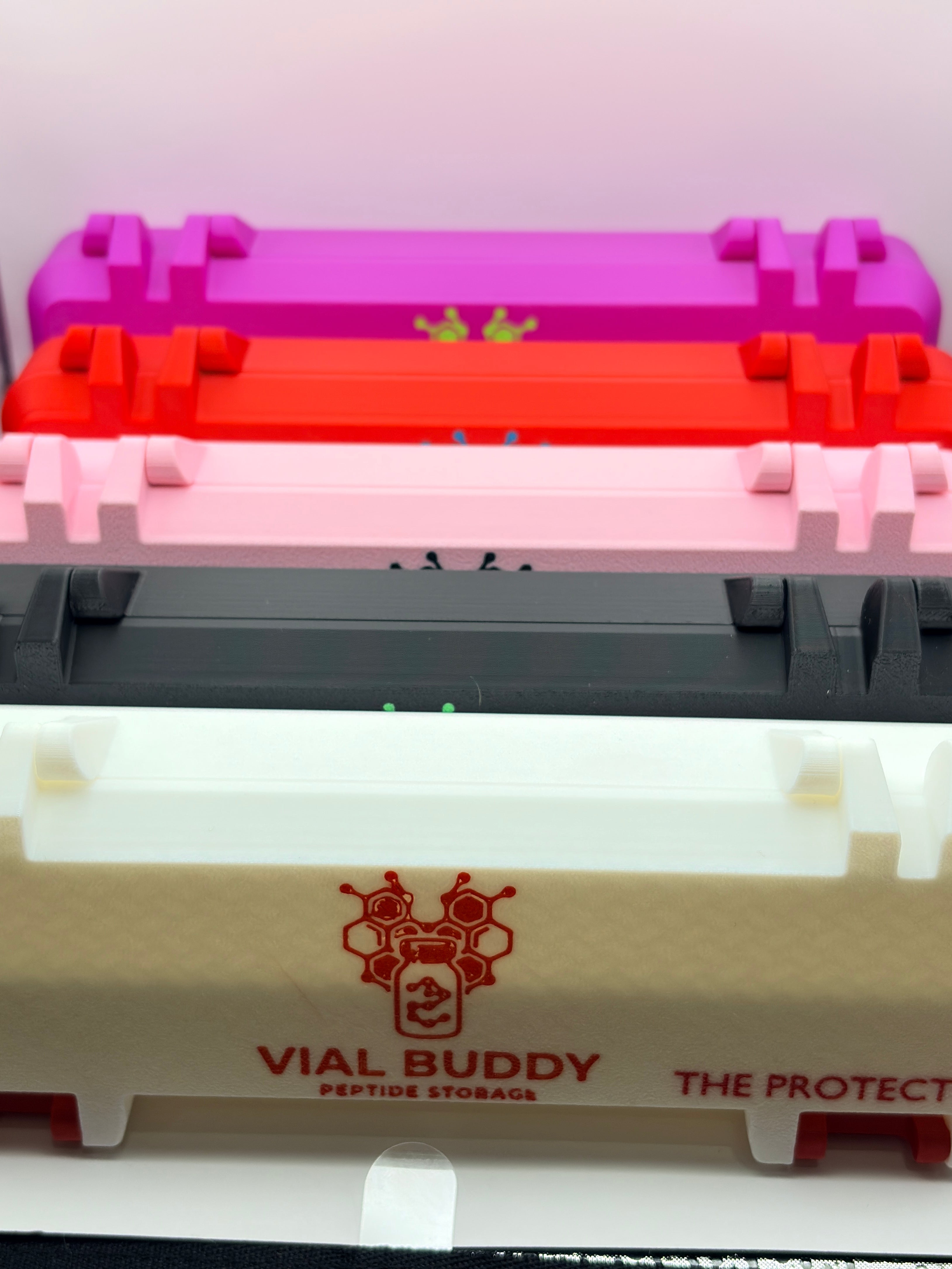 Protective syringe carrying case for insulin and peptide pens and your syringes